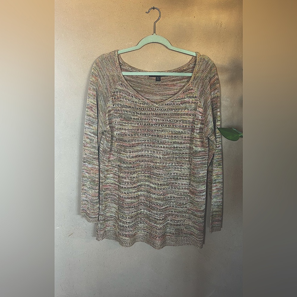 Multicolored light weight v-neck sweater